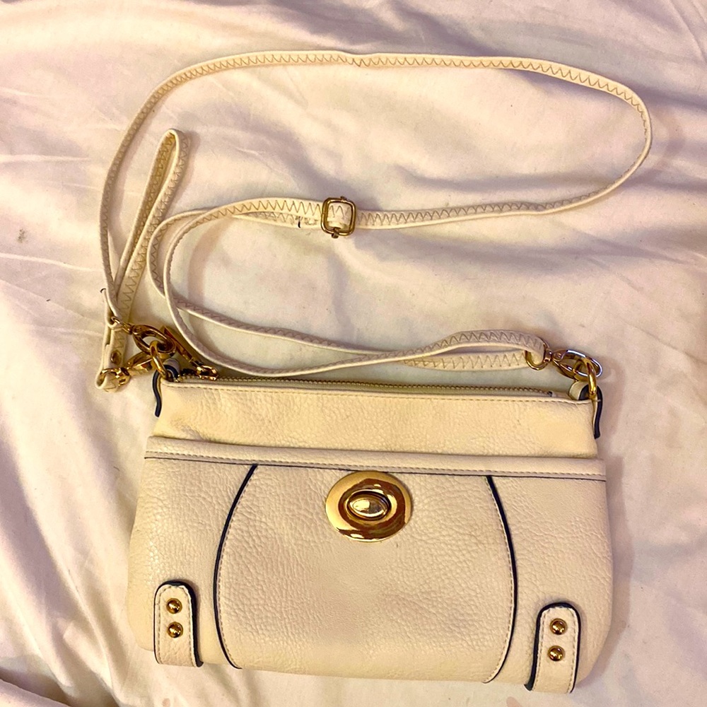 Charming Charlie crossbody bag white with gold turn clasp